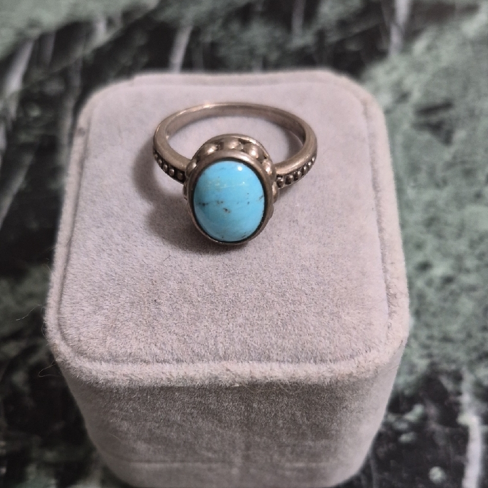 Sterling Silver Turquoise Oval Ring - Elegant Blue Gemstone - Picture 9 of 15